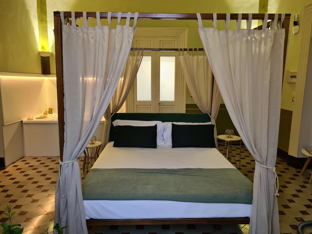 Toscano Palace Luxury Rooms Catania