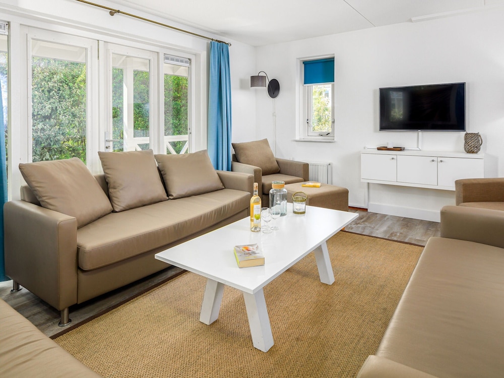 Restyled Villa Near the Beach view 5