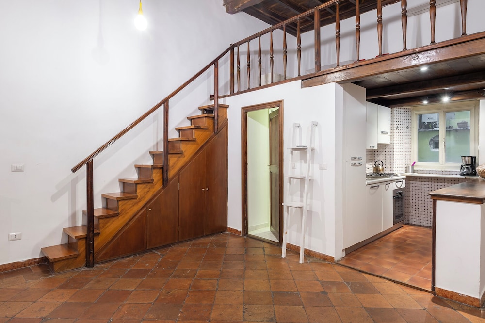 Piazza Navona Charming Large Apartment