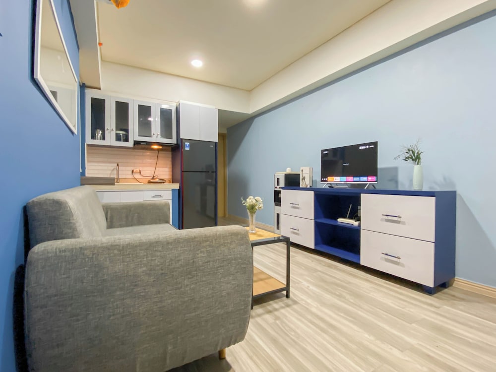 Spacious And Cozy 2Br At Apartment Meikarta
