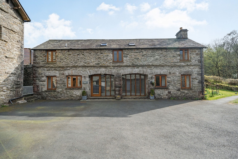 Moresdale Bank Cottage
