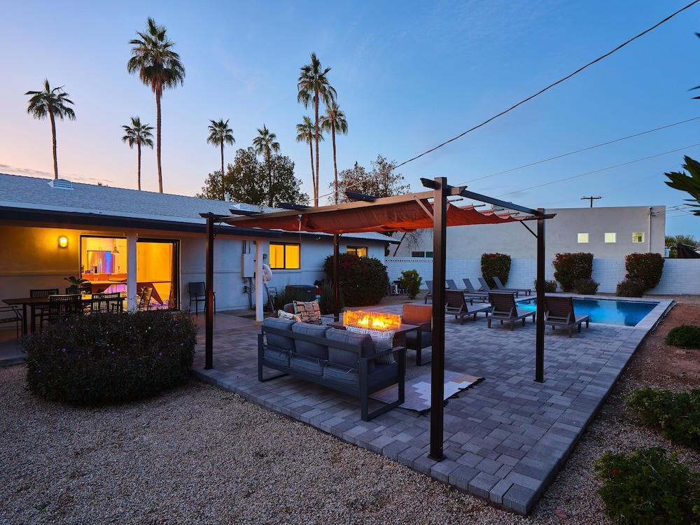Disco in the Desert - Walk 2 Old Town - Pool Heat Available
