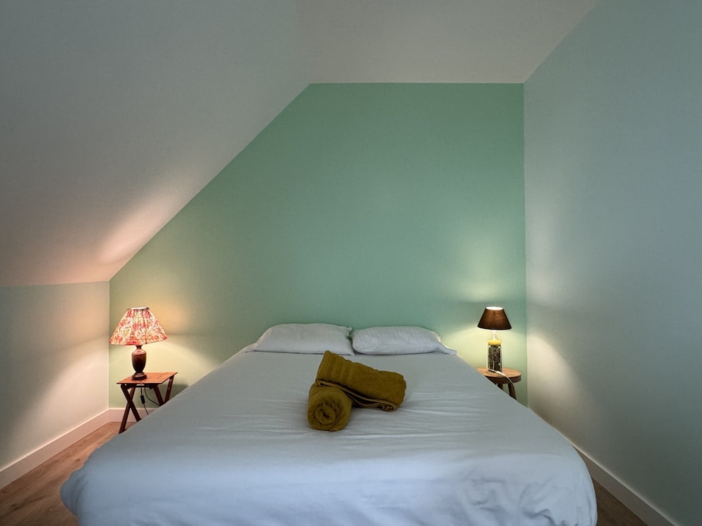 Peaceful Escape in Chaufour-notre-dame