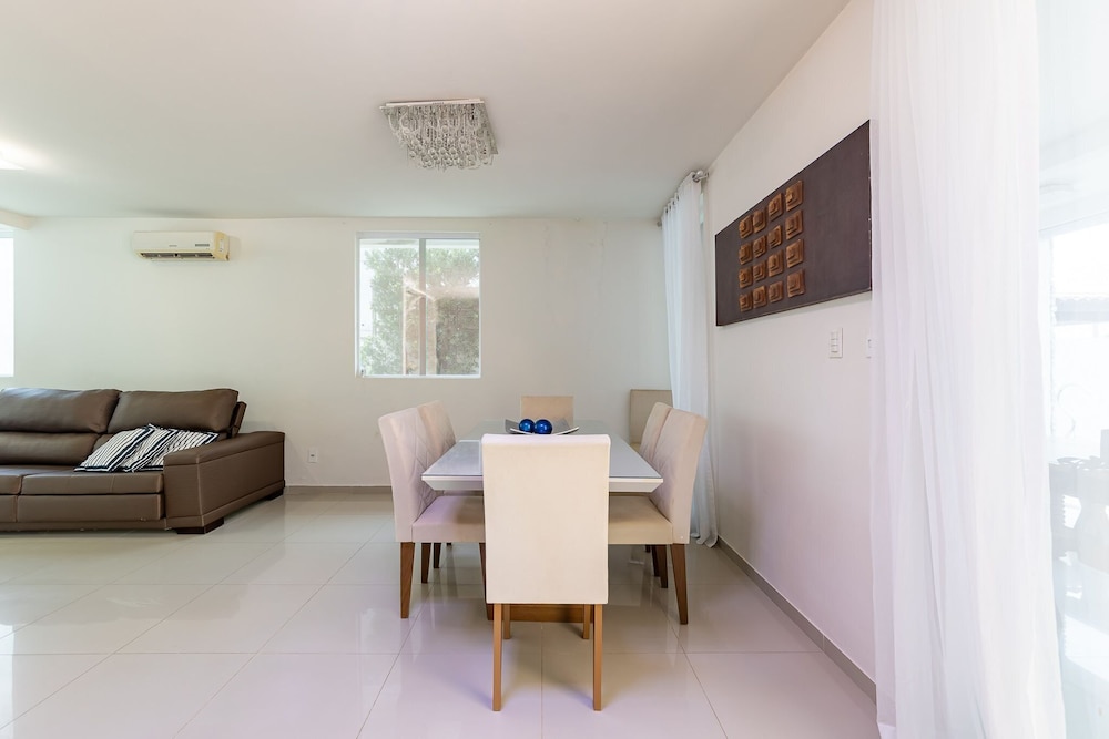 Casa 4 Suites-Com Piscina-137M