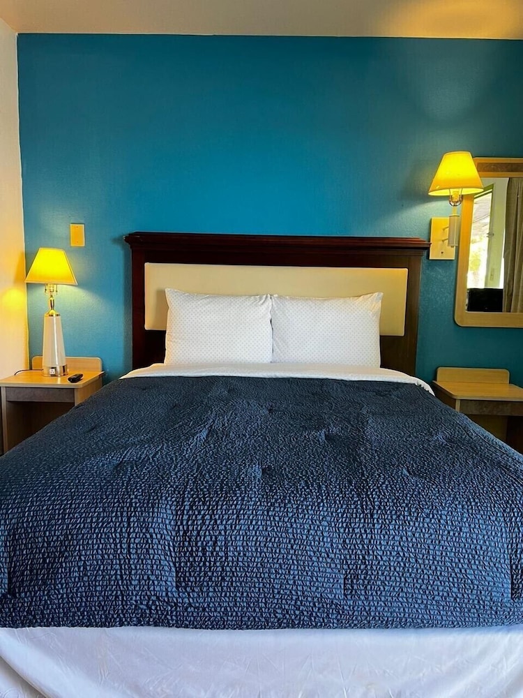 Parkside Inn by PHG - Sweetwater