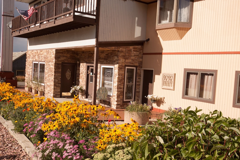 Valley Hi Motel - Near Winter Park Visitor Center