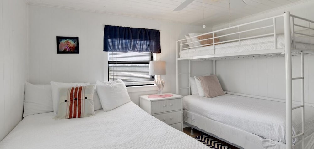 Legasea Beach House