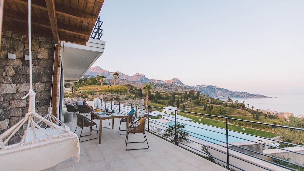 Villa Triscele 10 in Giardini Naxos view 4