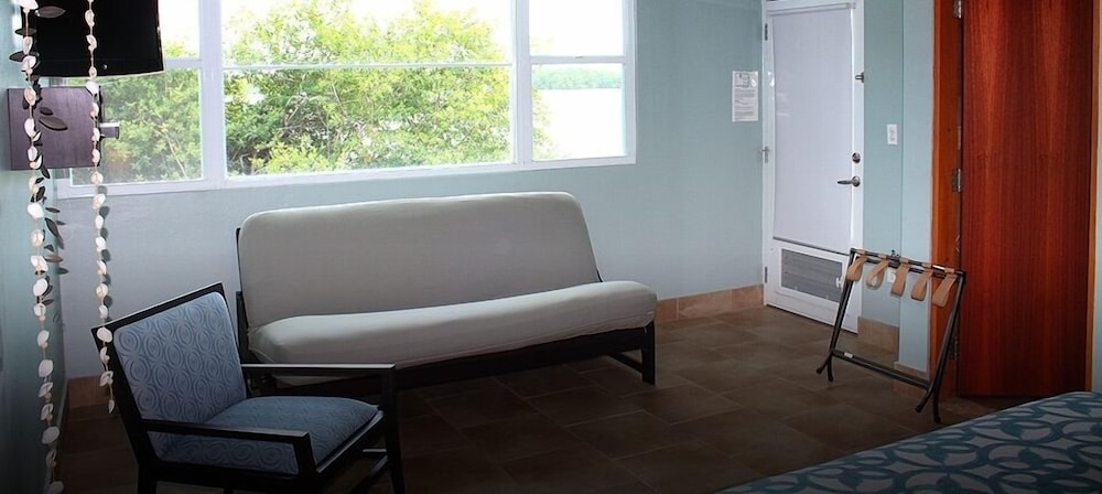 Tarpon's Nest Lodge - Property Image 16