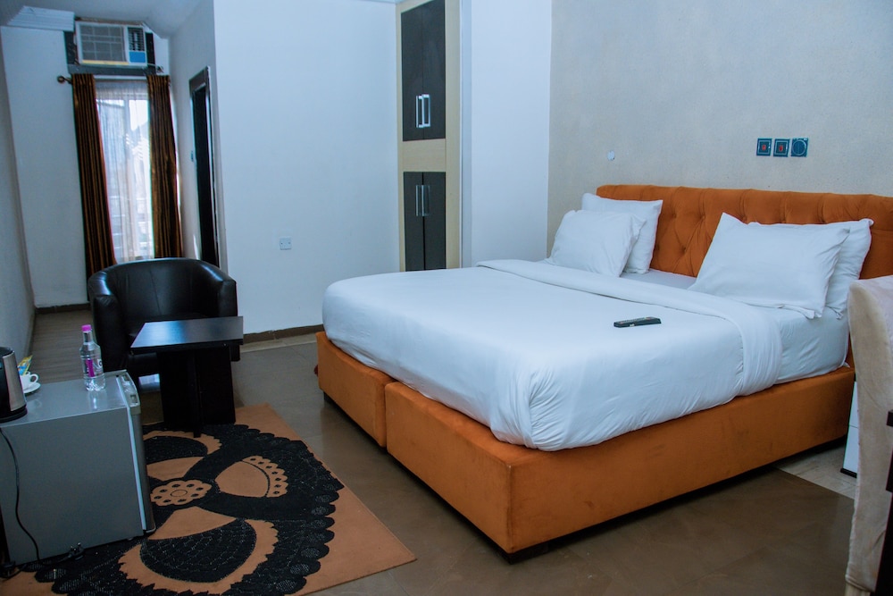 Zoey International Hotels Ltd