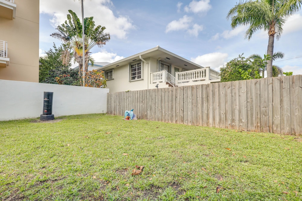 Steps to Pompano Beach: Couple's Retreat w/ Patio!