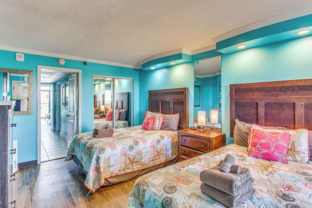 Sun, Sand & Sea Views: Myrtle Beach Condo