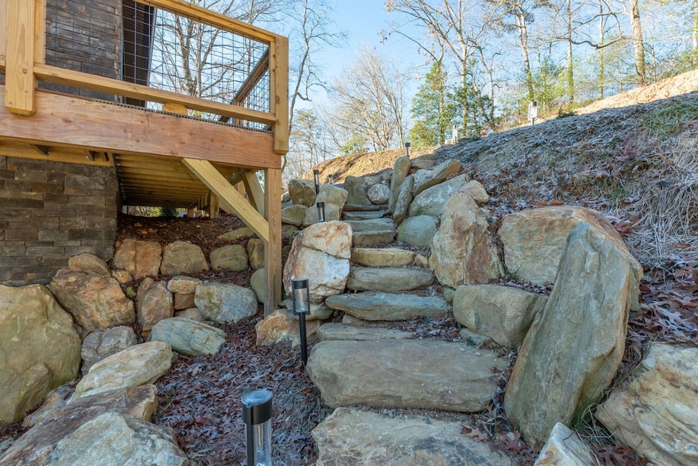 Modern Forest Retreat Sauna Fireplace Views