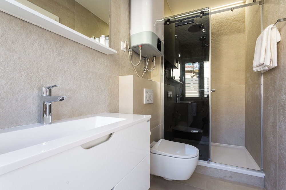 Shine of Life Luxury Rooms