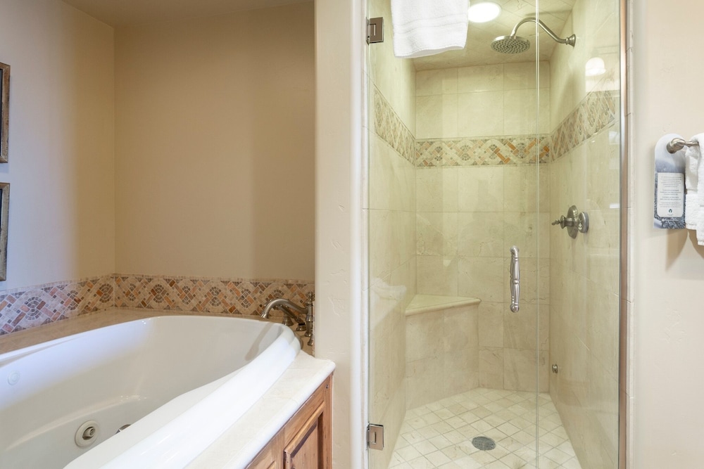 Grand Lodge - Penthouse #406 - Ski-in/out 5 Bedroom Condo