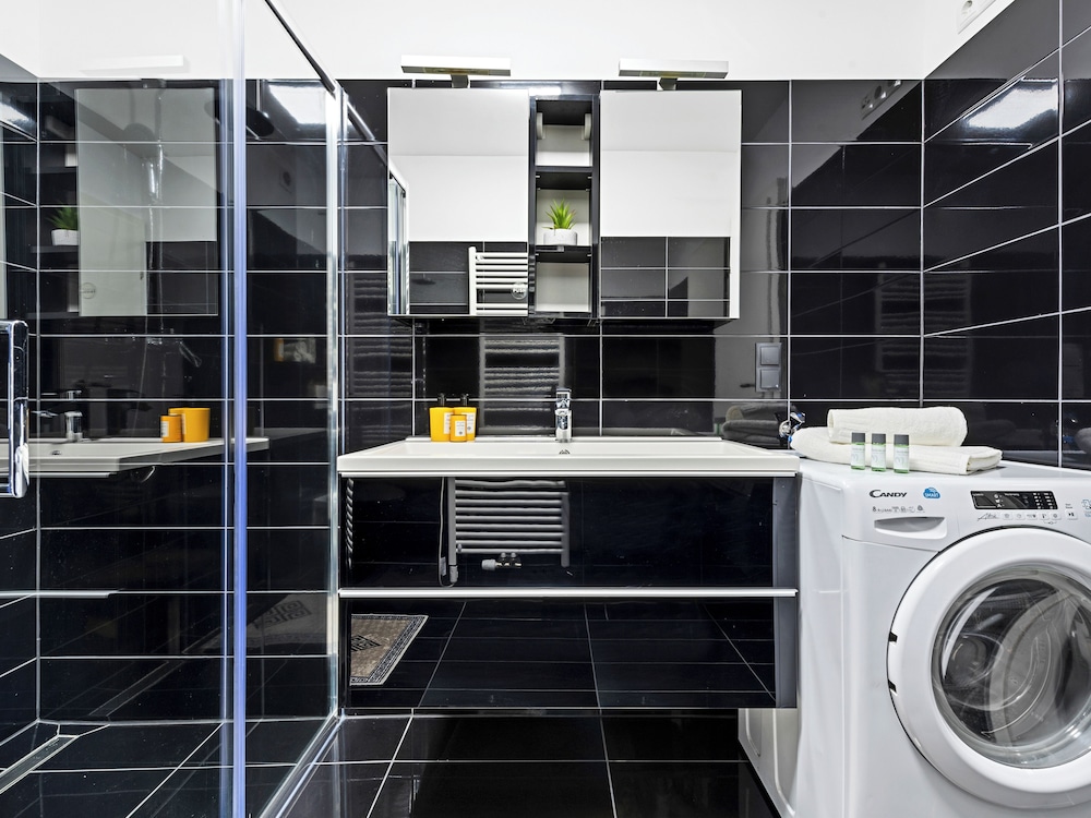 SKY9 Apartments - Homes & Villas