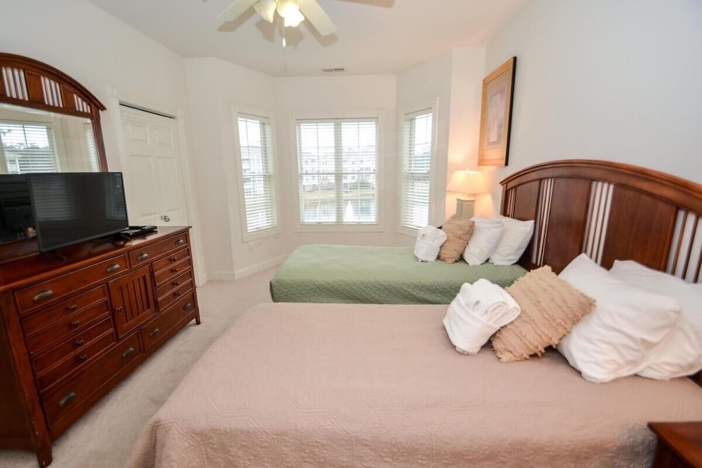 Magnolia Pointe 4820-302 2 Bedroom Condo