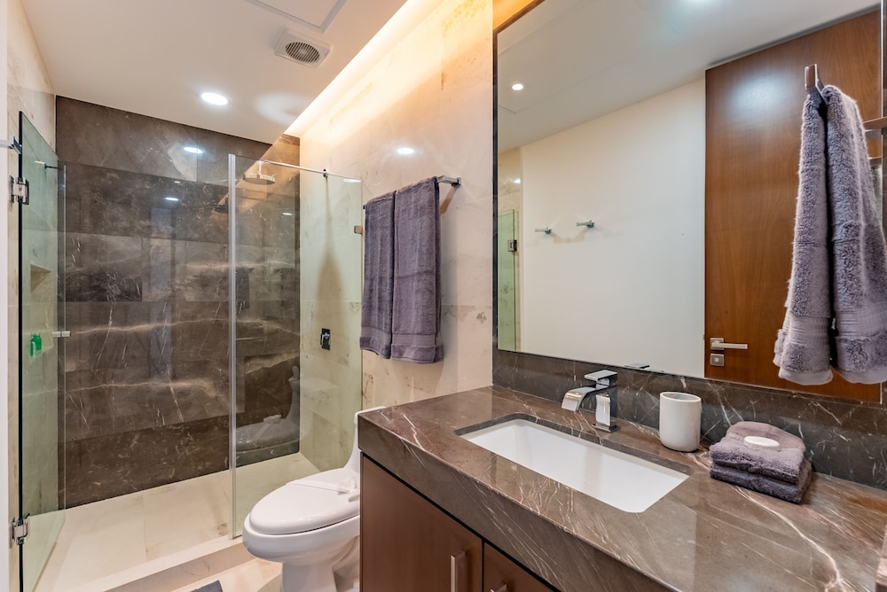 Ph Ocean Lux at Marila Condo
