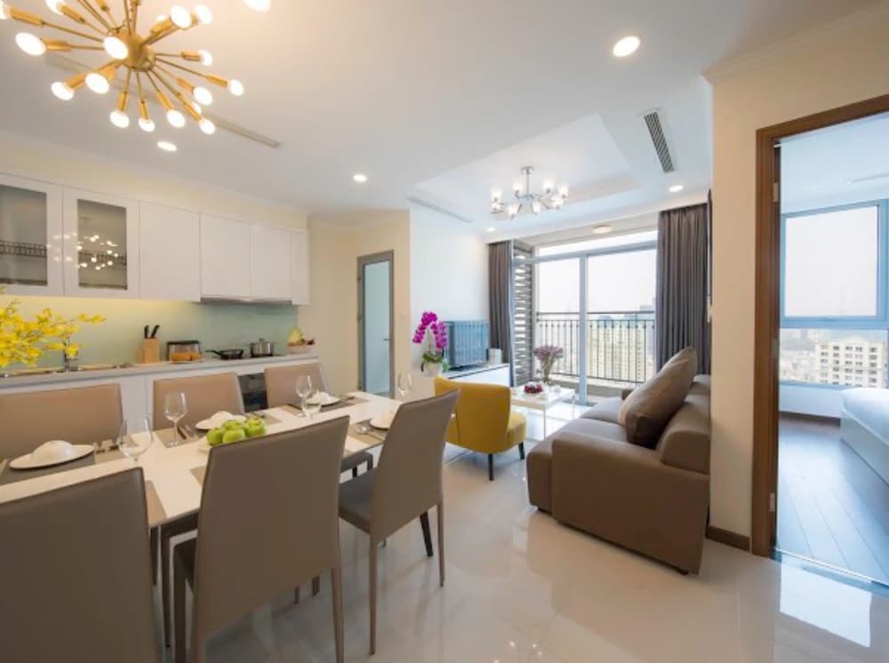 Somi Luxstay LP