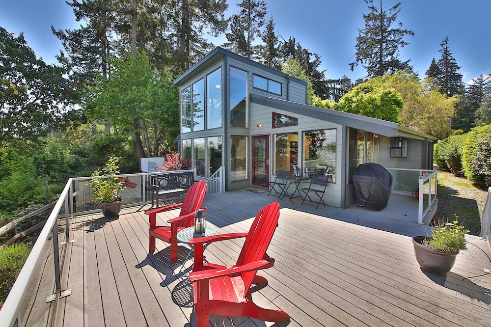 Days and Waves Beachhouse