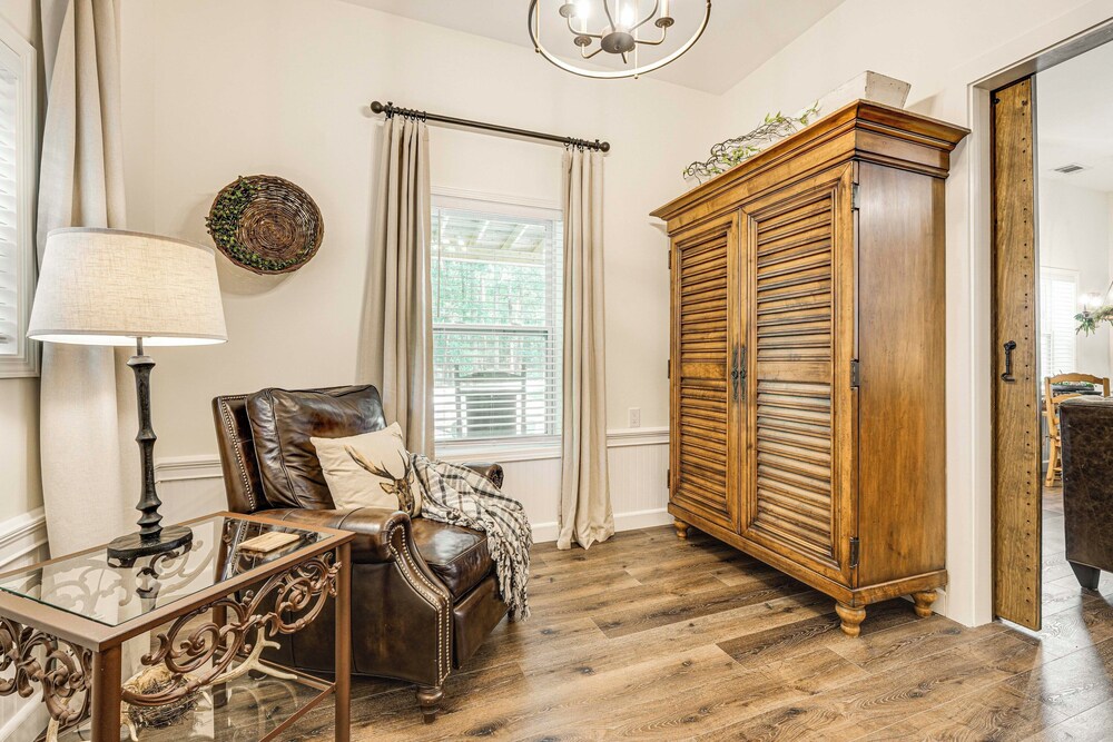 1/2 Mi to Lake Nottely: Blairsville Home w/ Patio!
