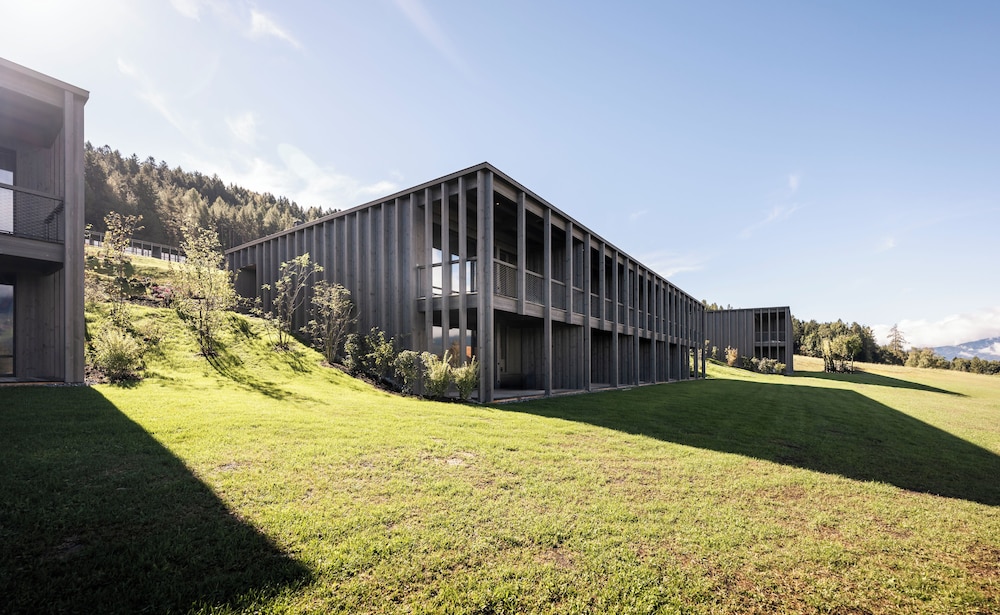 AKI Family Resort PLOSE