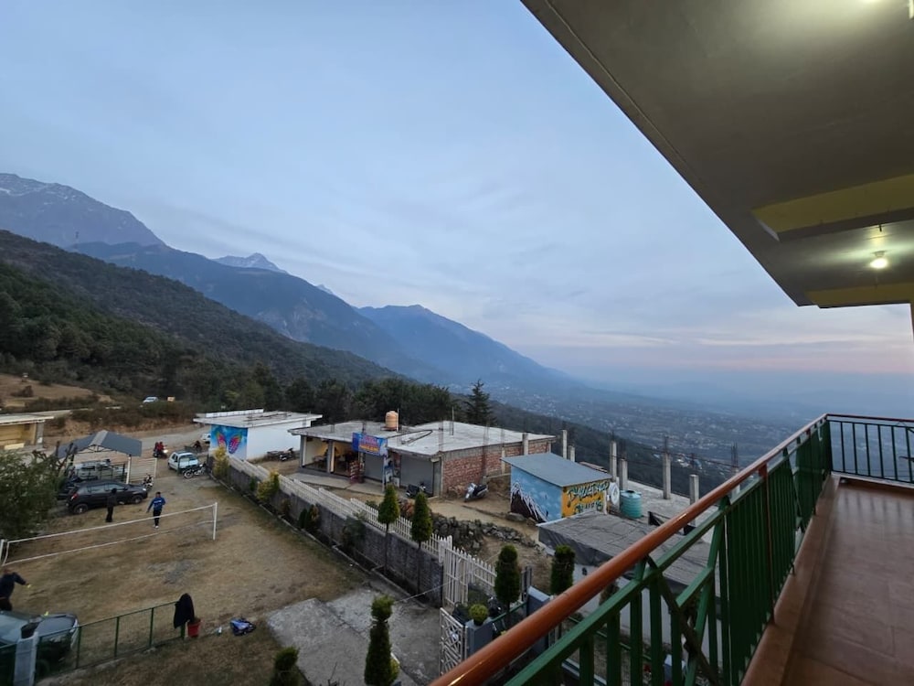 East Home Stay