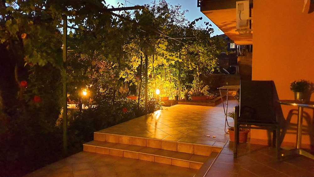 Apartments Marinici Rijeka view 2