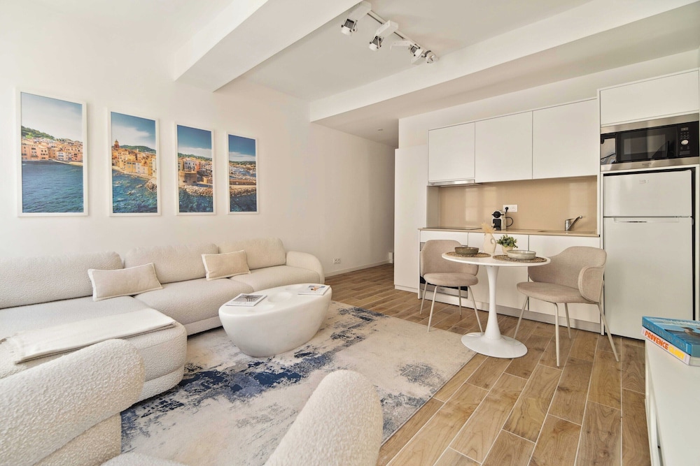 Elegant Appt- AC- 1br/2p - Centre St Tropez