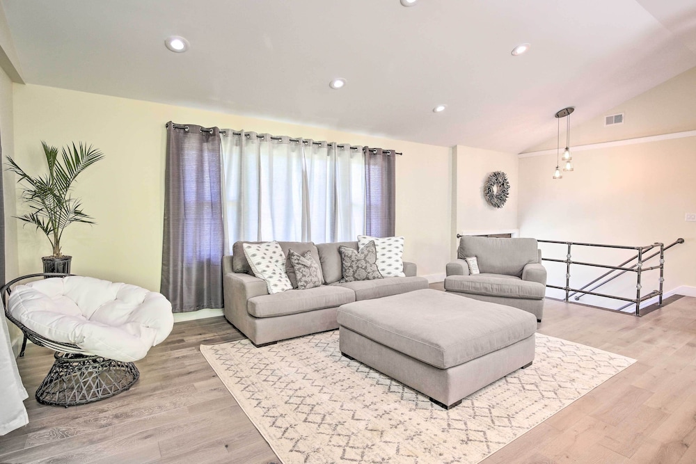 Modern NY Home w/ Views By Hudson Valley Hiking! - Property Image 16