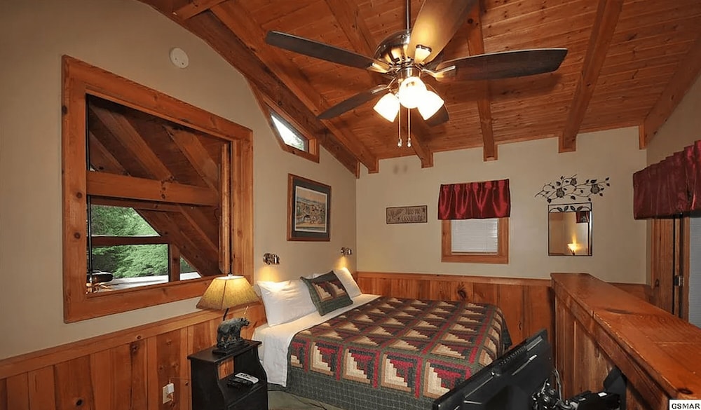 Secluded Sweetheart Escape