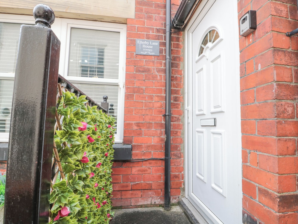 Ellerby Lane House
