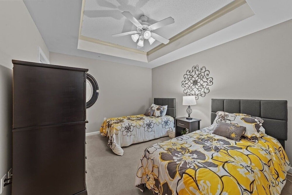 Margate Towers 2309 4 Bedroom Condo