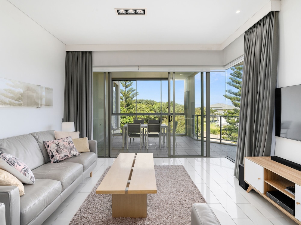 Luxury Apartments on Bells Boulevard