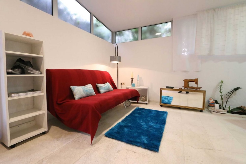 Quiet Studio in Zadars Old Town