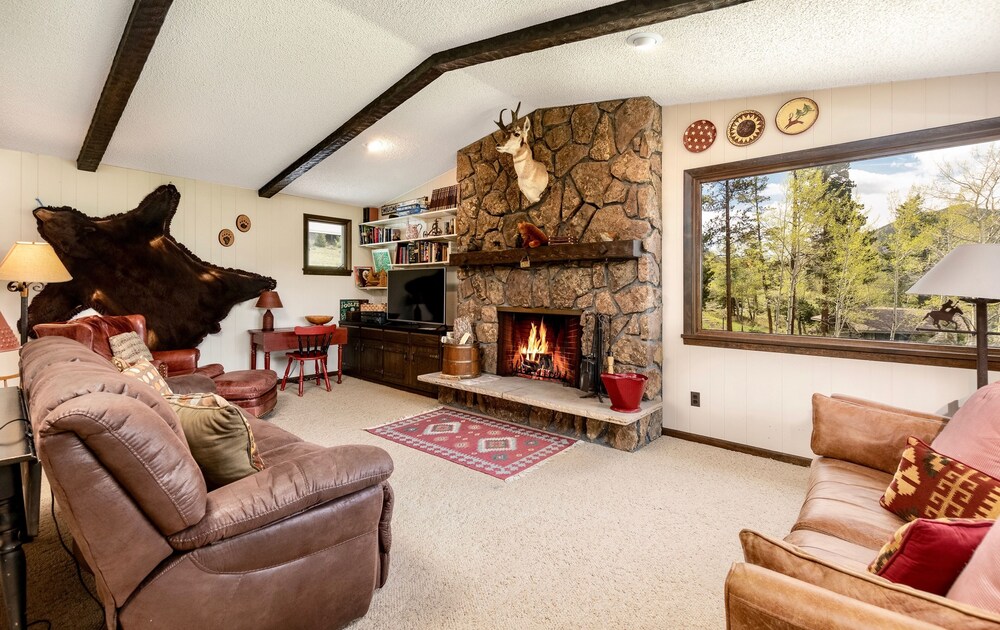 Salmans Bear Cove Family Vacation At Windcliff 4 Bedroom Home by RedAwning view 5