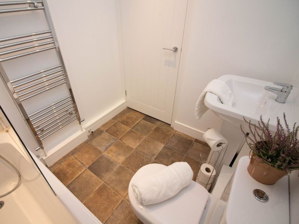Beddoe Apartments