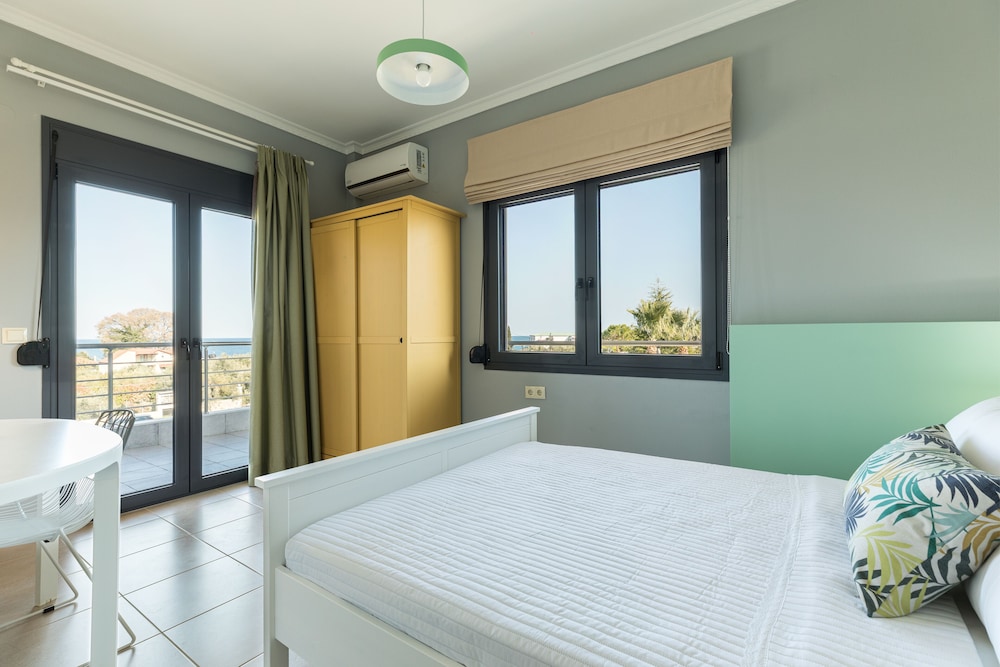 Bemyguest Villa Centaurium photo 4