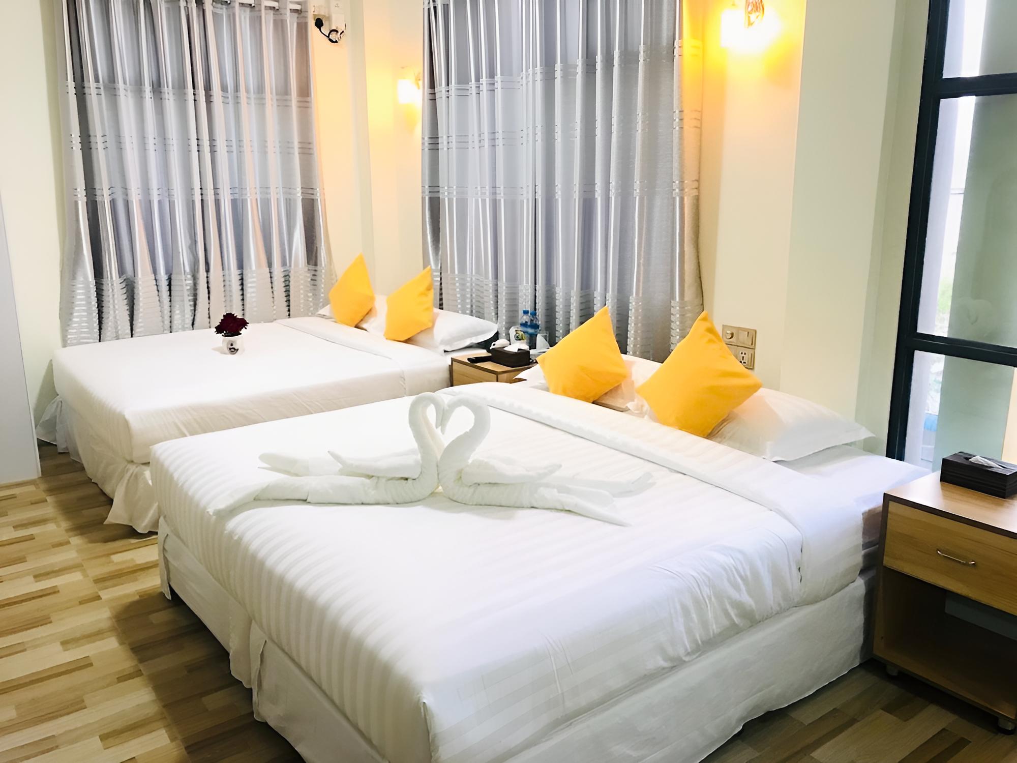 Gold Hotel Mandalay view 2