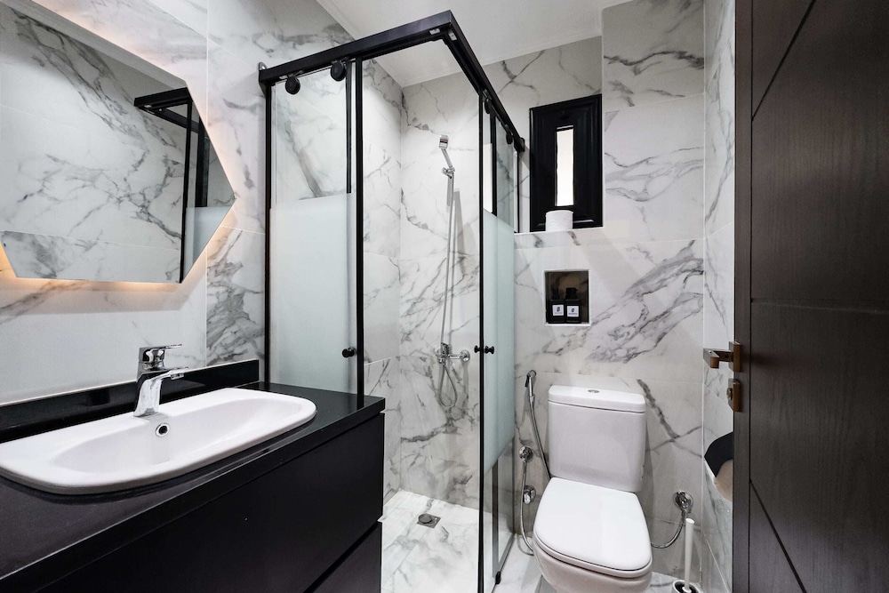 Xuru Stays I The 2bdr Emerald Pearl @ Heart of Heliopolis