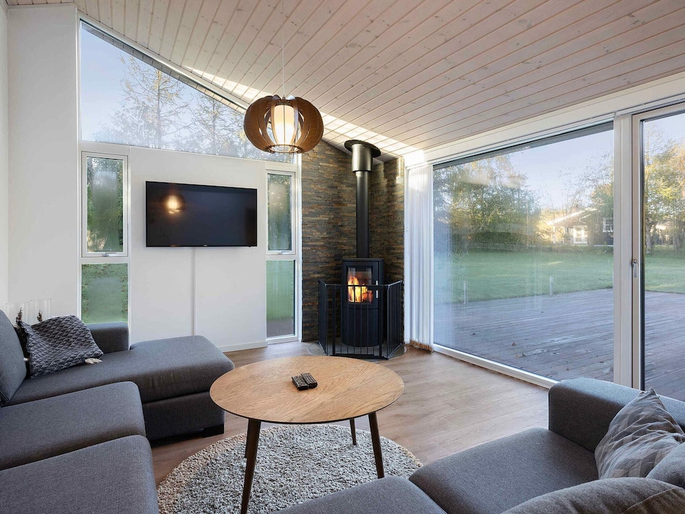 5 Star Holiday Home in Glesborg