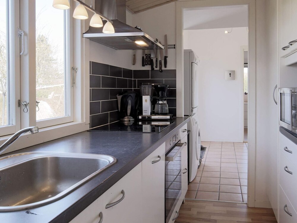 6 Person Holiday Home in Jaegerspris-by Traum
