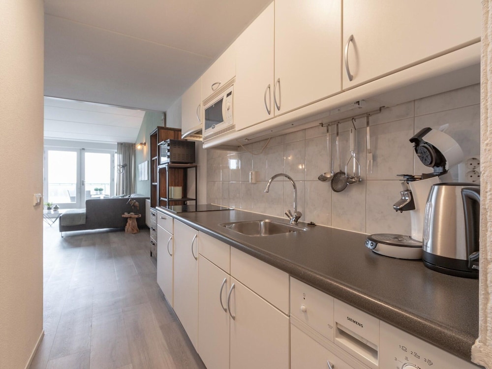 Lovely Apartment With Garden view 4