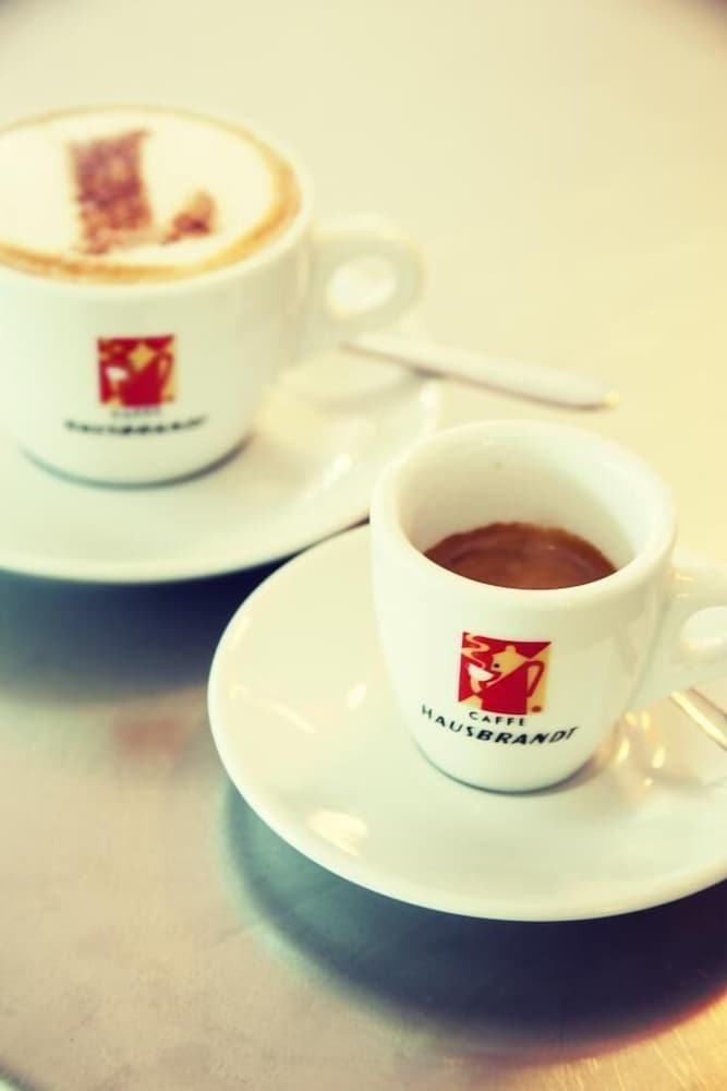 Yeovil Vacations - Lanes Hotel - Property Image 9