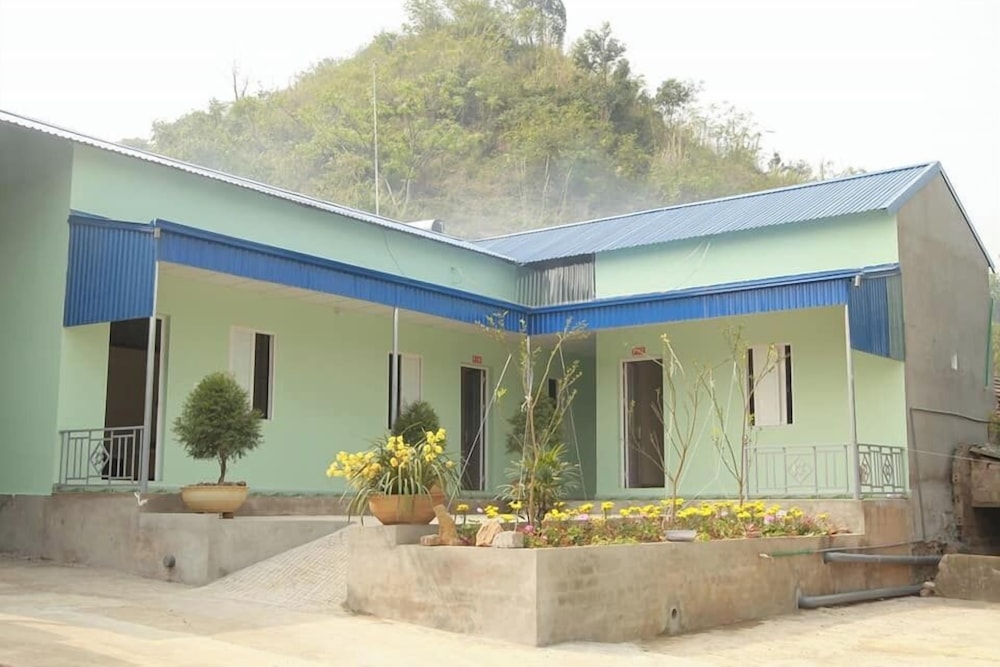 Viet Hoang Hostel Moc Chau - BAYLUXURY view 5