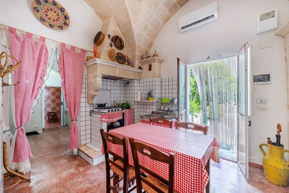 Carbone Country House Oria view 5