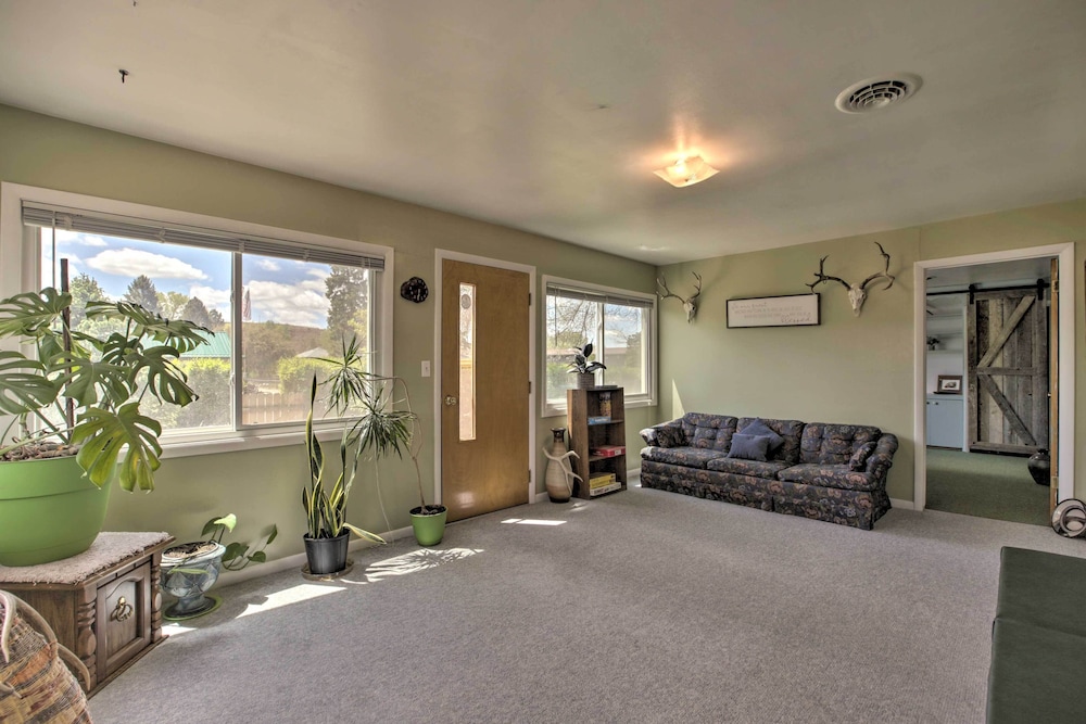 Walkable Ten Sleep House w/ Patio & Sunroom! view 5