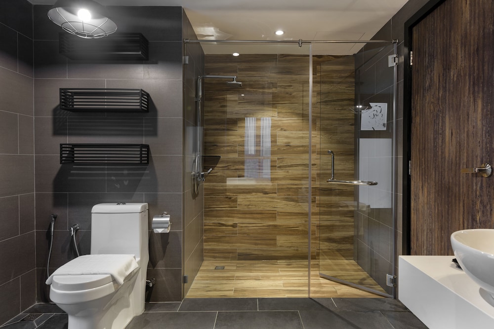 The Granite Luxury Hotel Penang 90