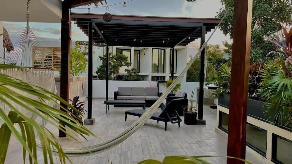 Spacious Great Located Amazing Terrace