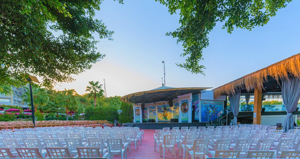 Justiniano Club Alanya – All Inclusive